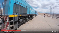 tren de las nubes llegando